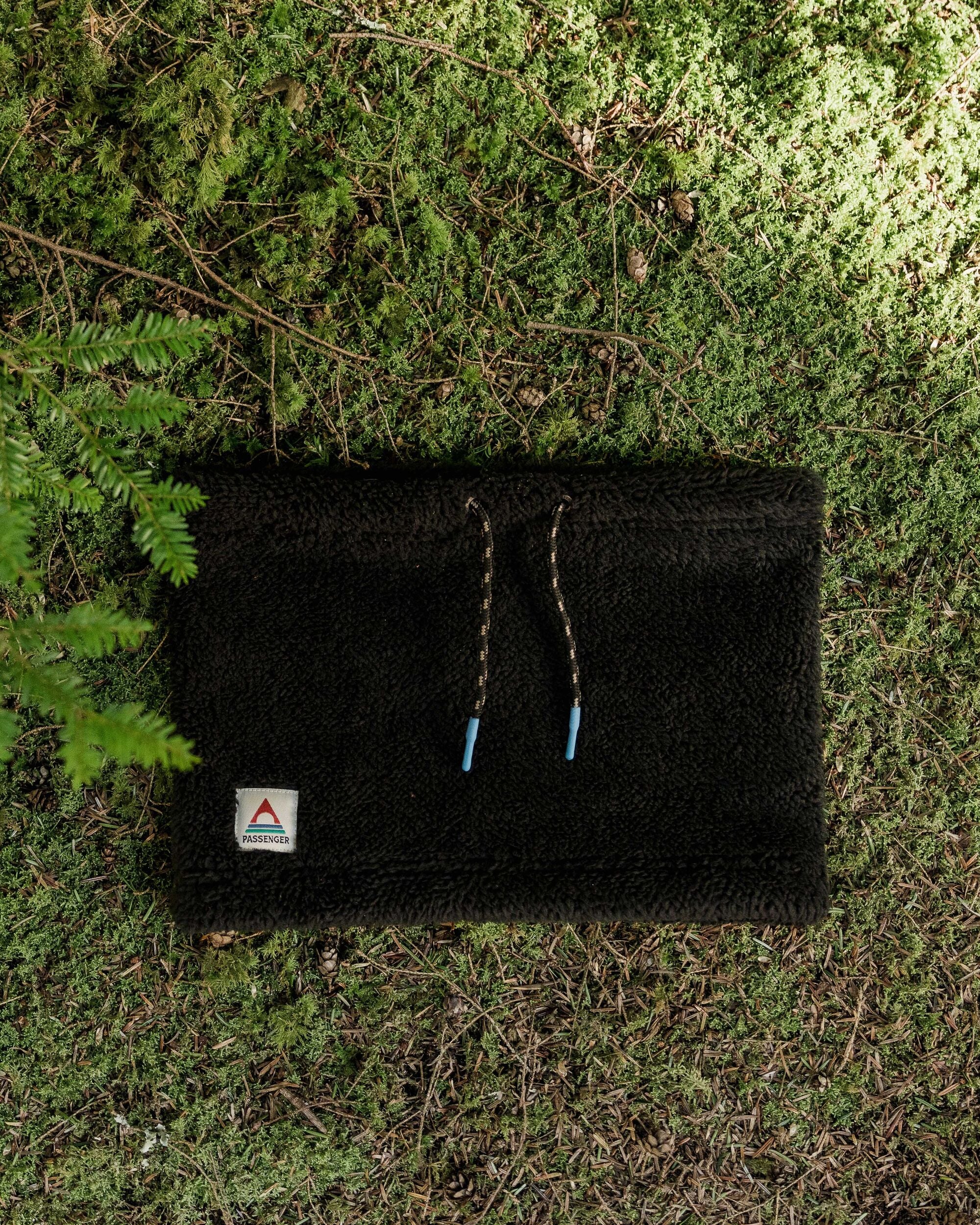 Ash Sherpa Fleece Snood - Black