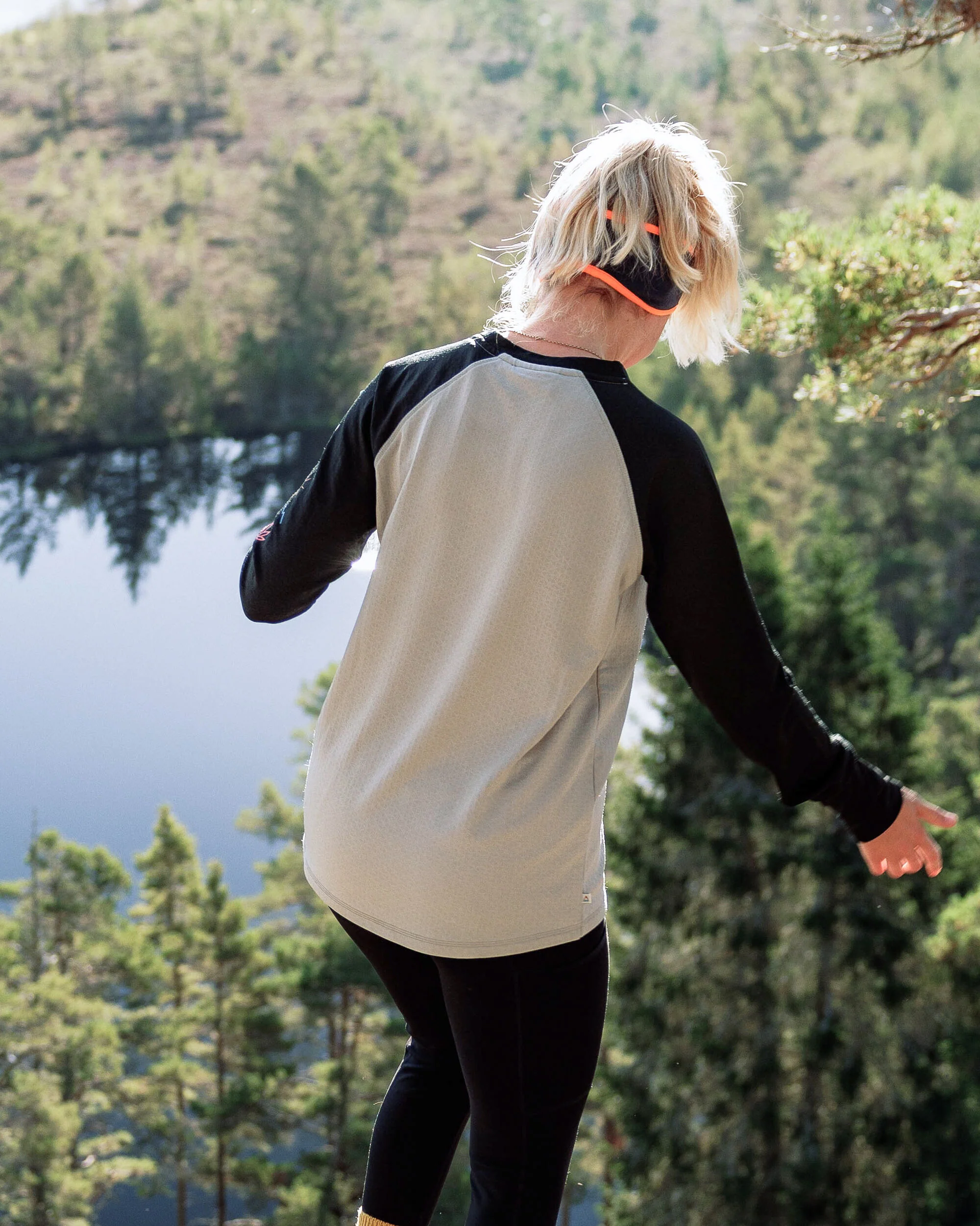 Atlantis Base Layer LS T-Shirt - Black/Grey Marl - Image 4