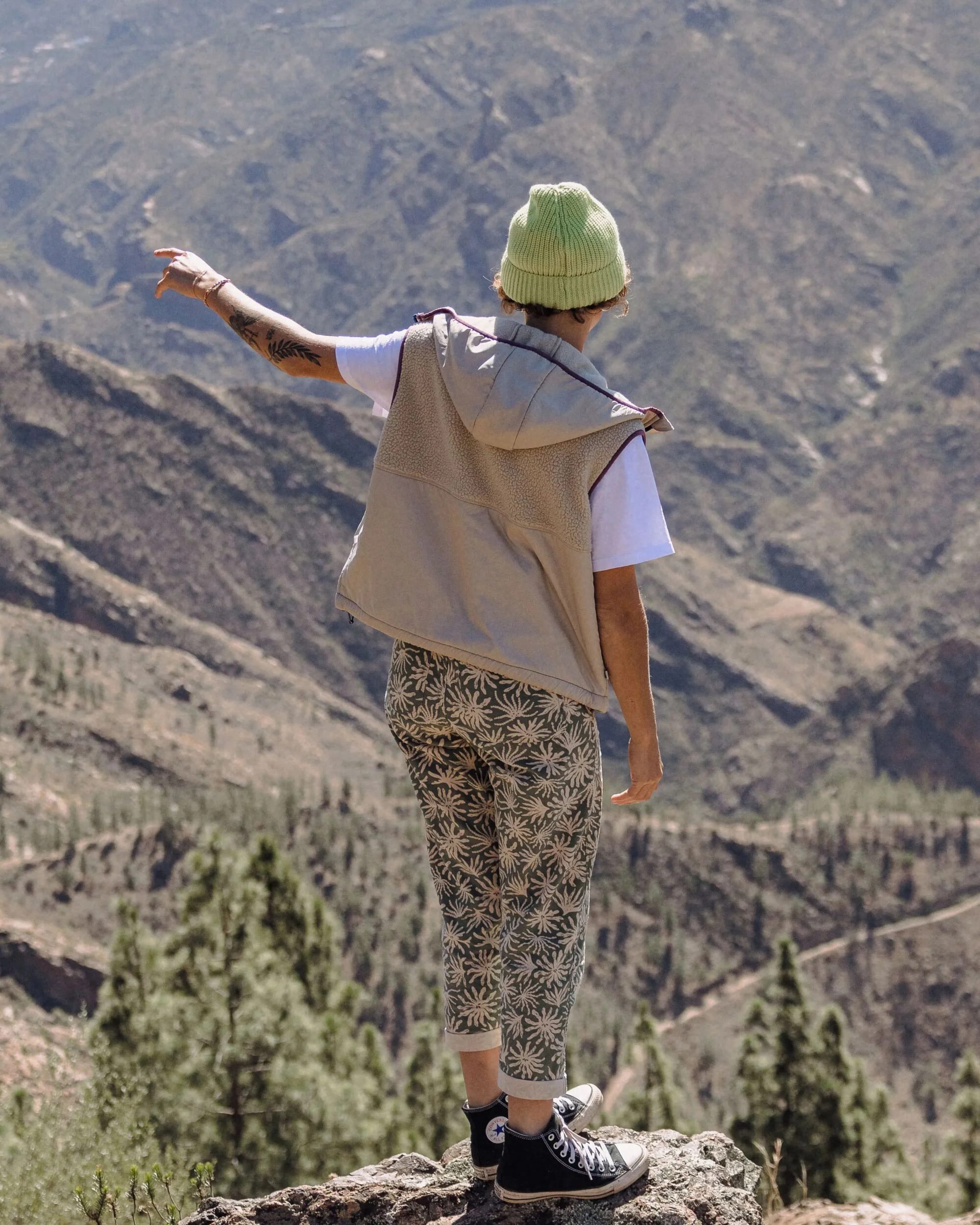 Beebalm Sherpa Fleece Vest - Oatmeal - Image 5