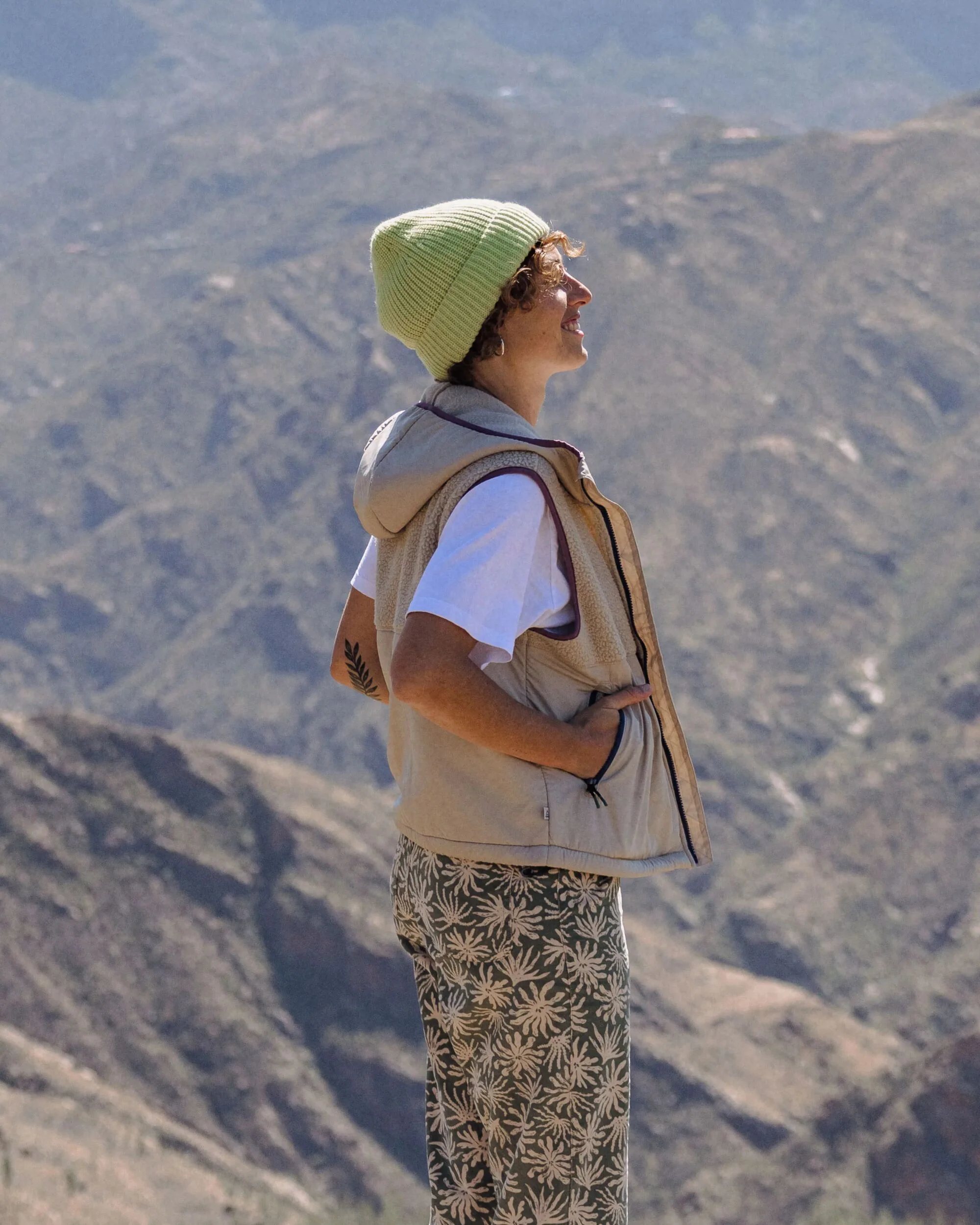 Beebalm Sherpa Fleece Vest - Oatmeal - Image 8