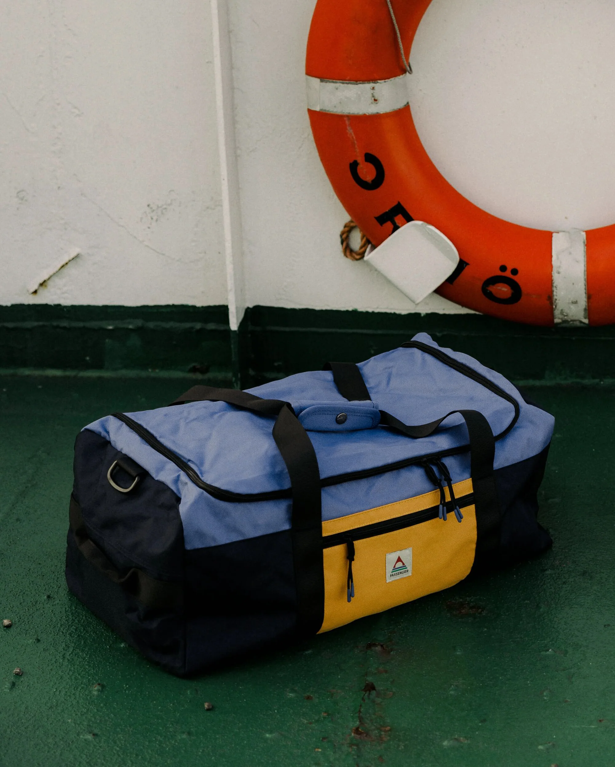 Boondocker 30L Duffel - Honey/Dark Denim/Rich Navy - Image 2