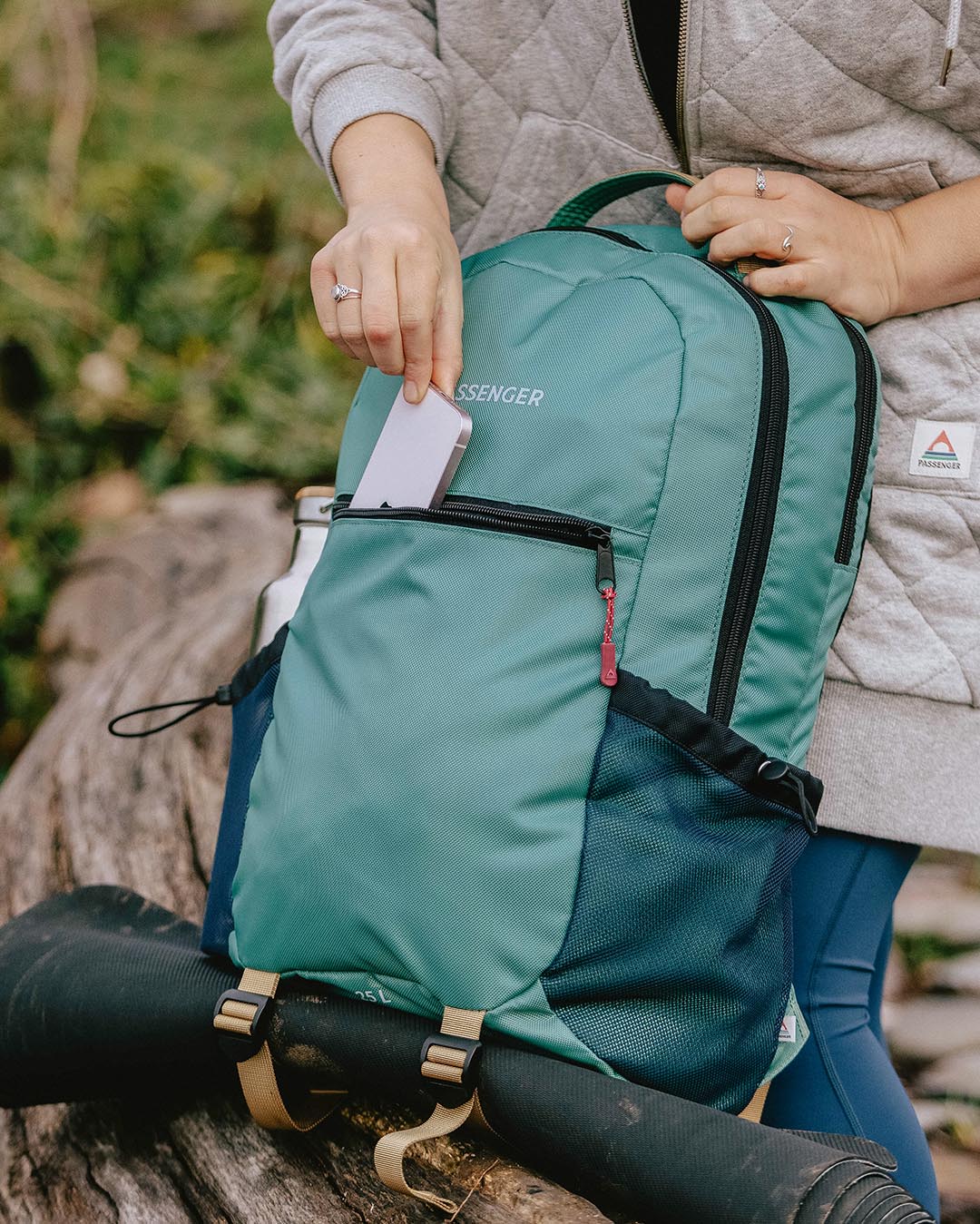 Canyon 25L Backpack - Deep Sea - Image 10