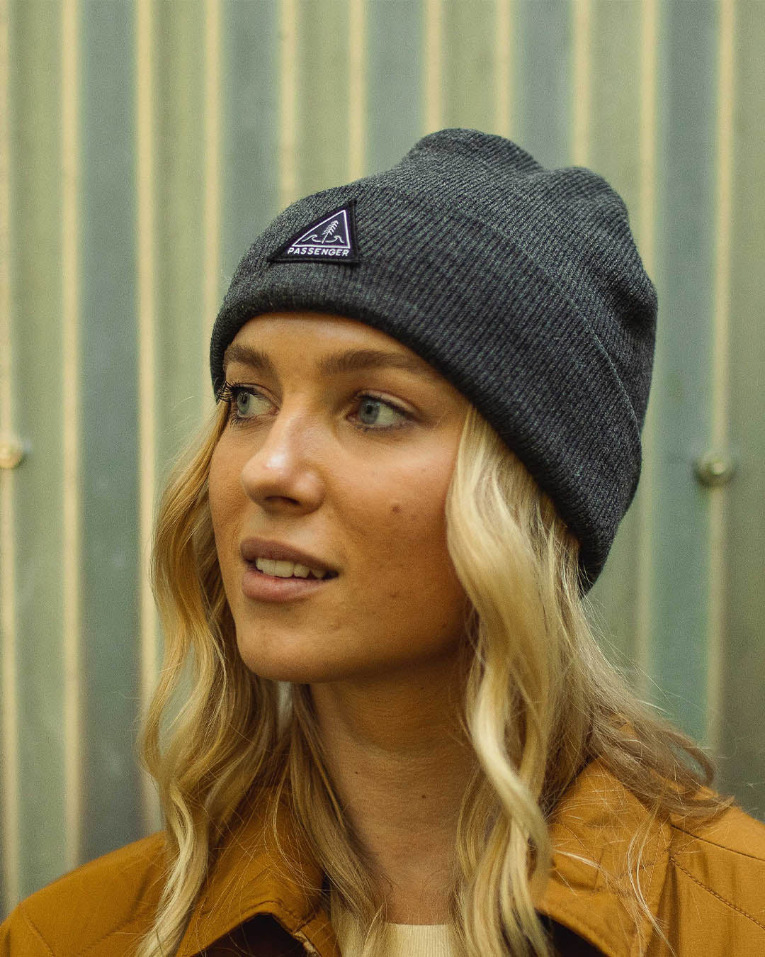 Core Low-Top Beanie - Charcoal