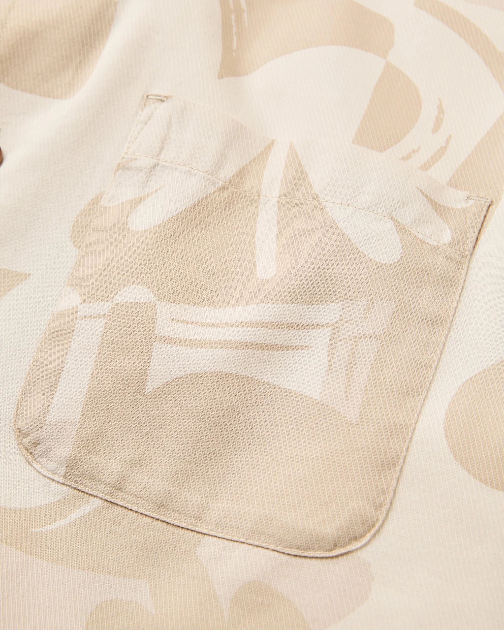 Cove Short Sleeve Shirt - Roam Further Birch - Image 6