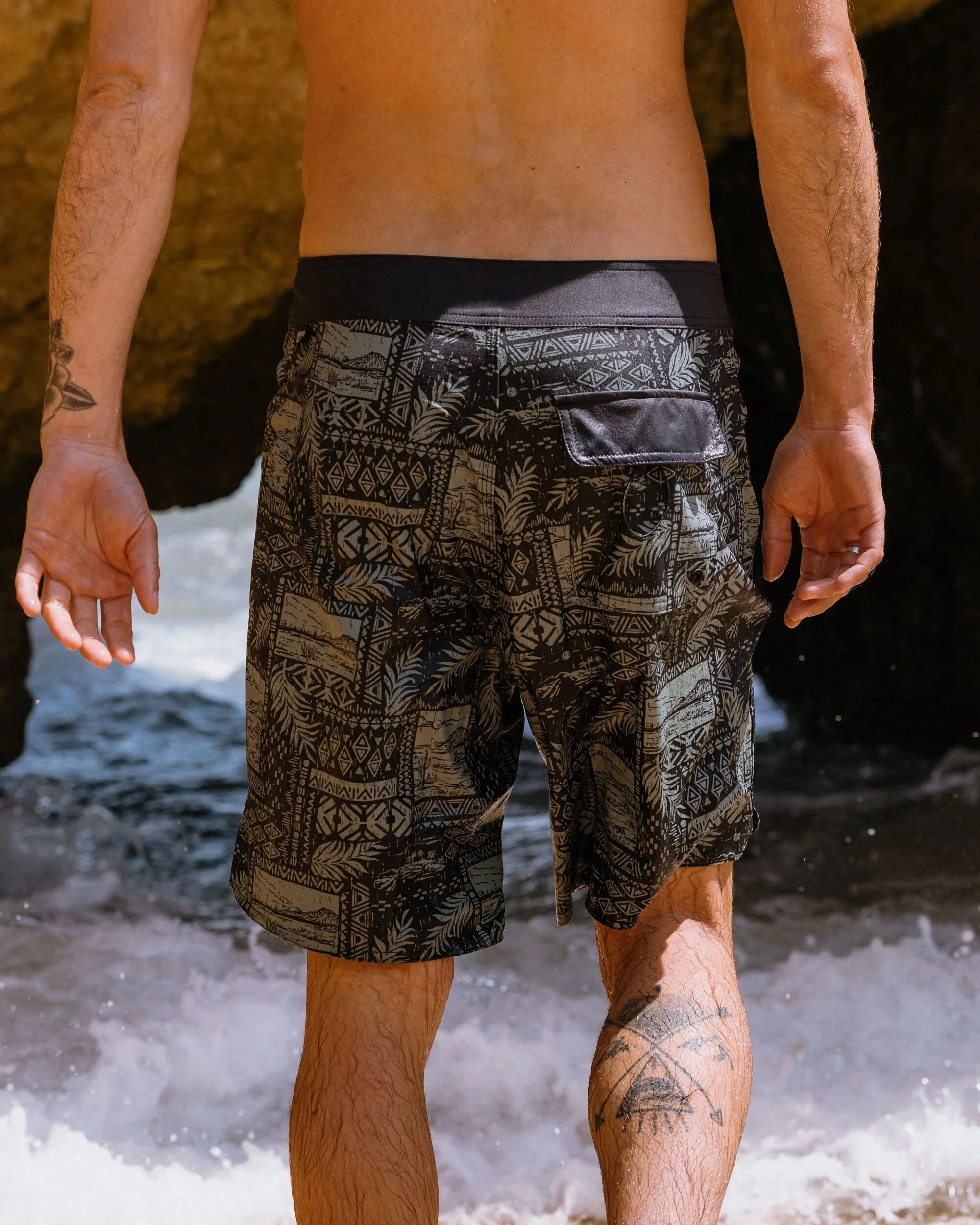 Cruiser NetPlus® 19" Boardshort - Patchwork Faded Black - Image 3