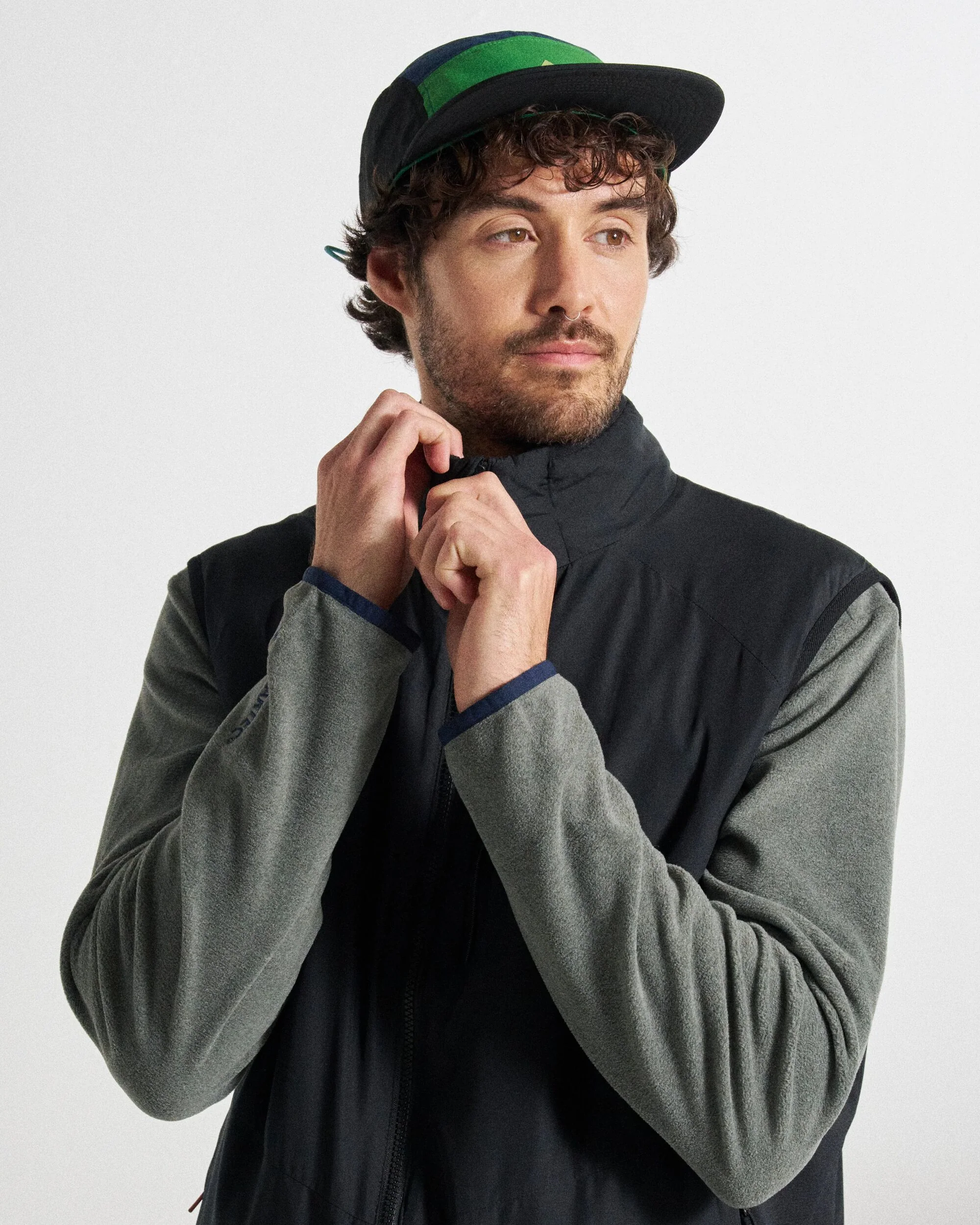 Daybreak Lightweight Thermore® Insulated Gilet - Black - Image 7