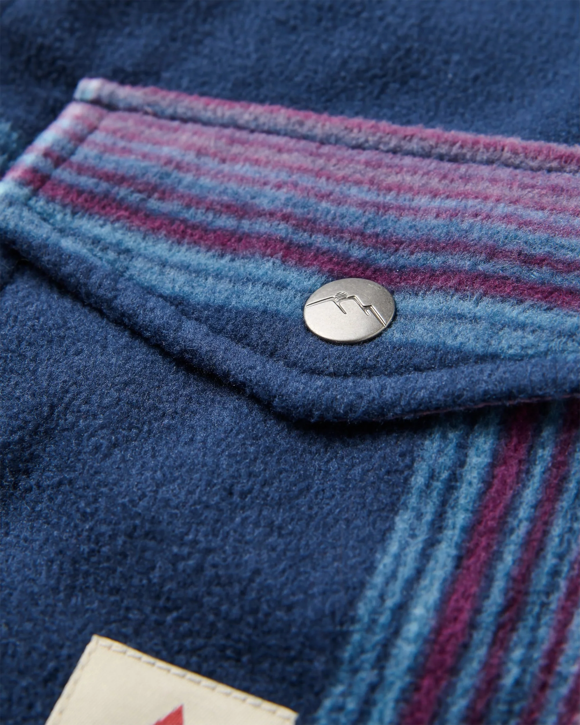 East Polar Fleece Shirt - Rich Navy/Pink Haze Check - Image 6