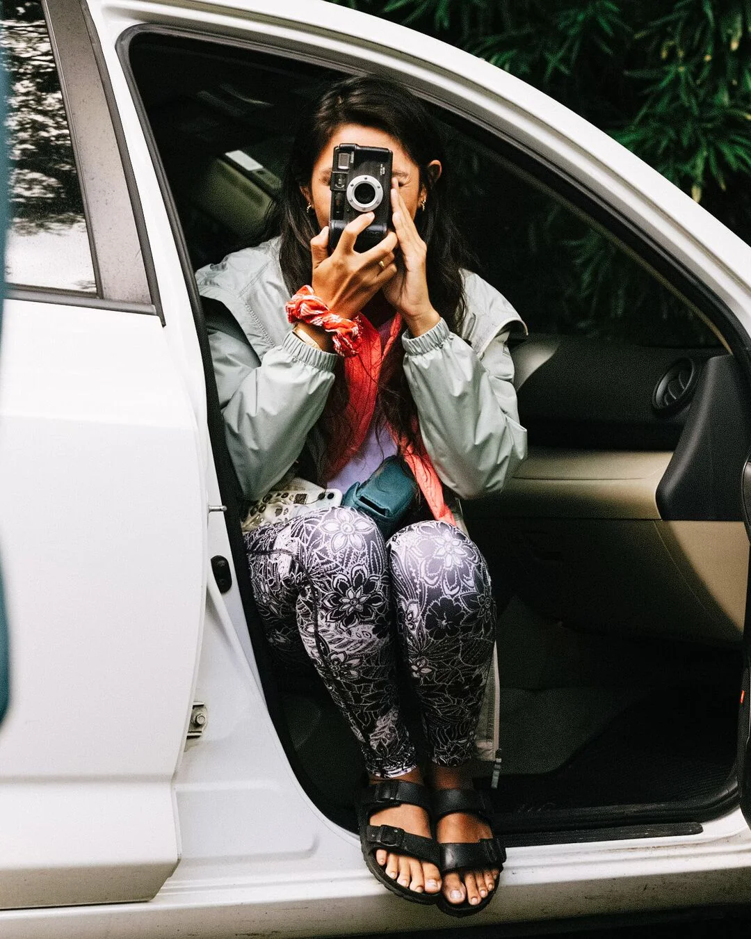 Fresh Air Leggings - Black Floral - Image 5