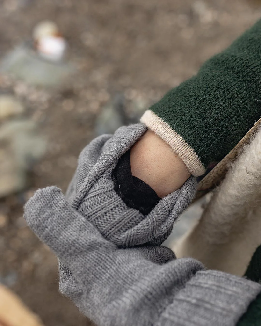 Gale Acrylic Knitted Gloves - Flecked Grey Marl - Image 7