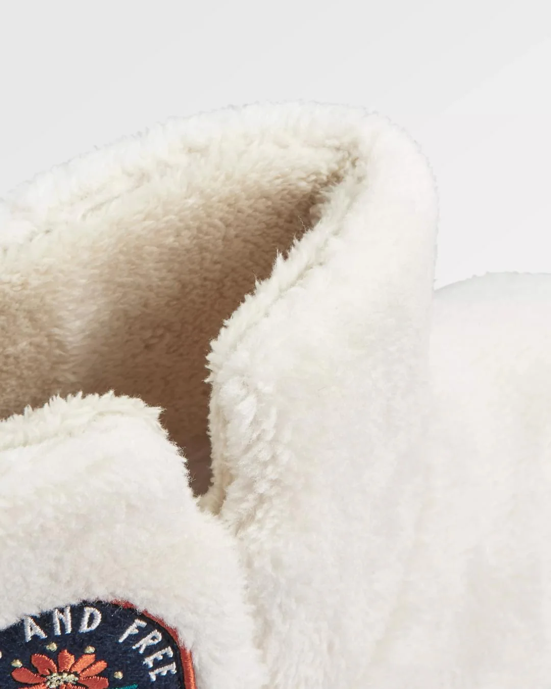 Hideaway Hut Slipper - Vintage White - Image 6