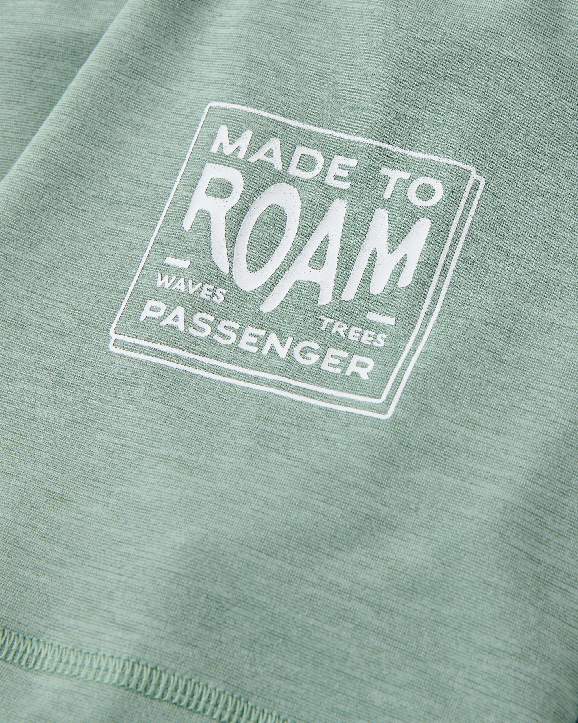 Light Ray Lightweight Surf T-Shirt - Pistachio Marl - Image 2