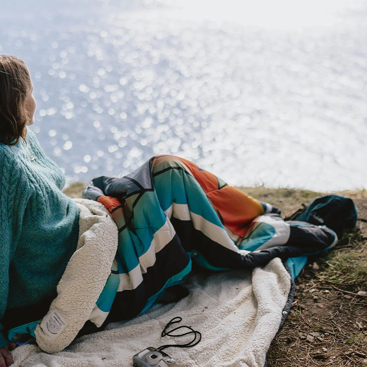 Nomadic Sherpa Blanket - Black 'Nowhere Bound' Print - Image 5