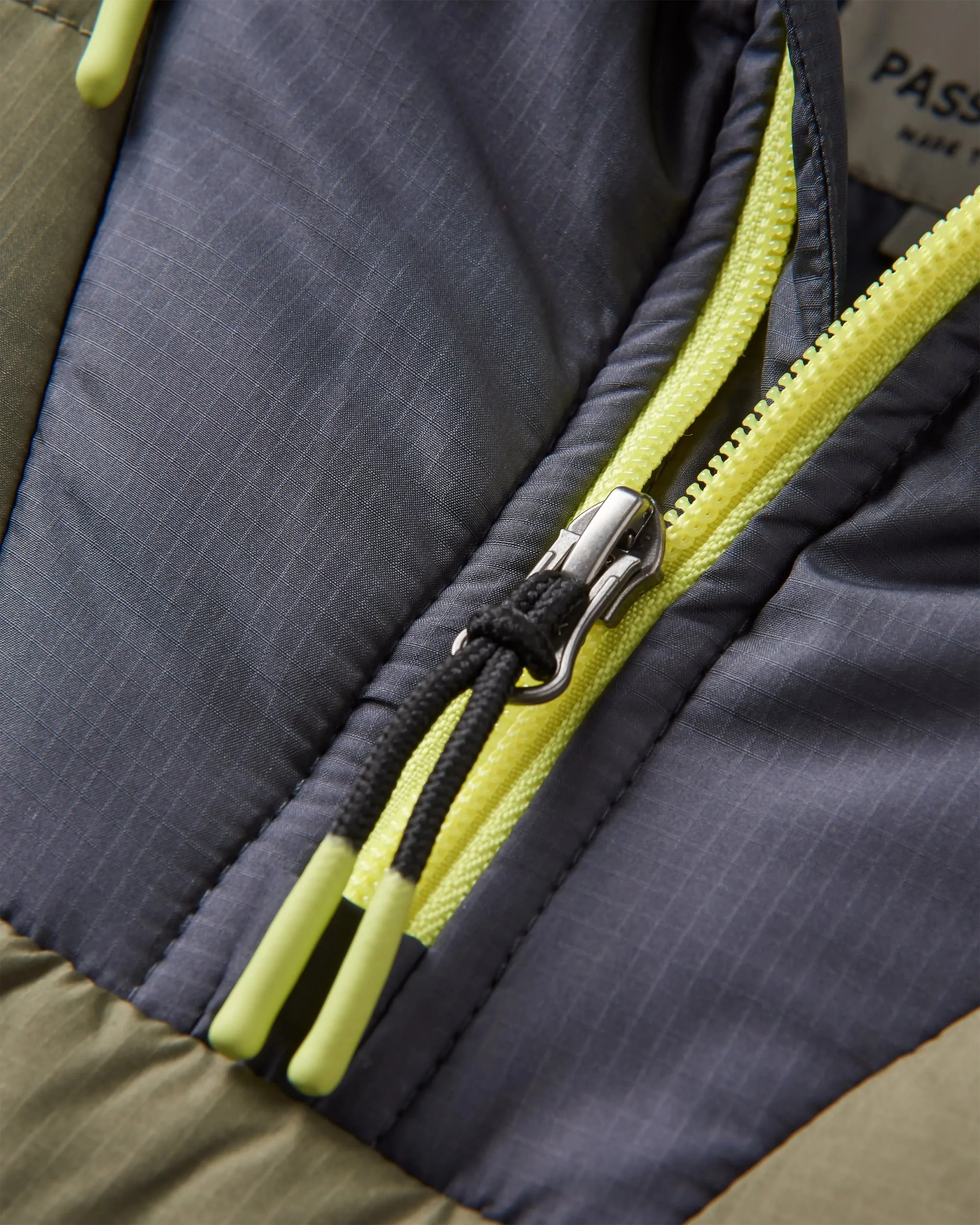 Ocean Insulated Anorak - Dusty Olive - Image 5