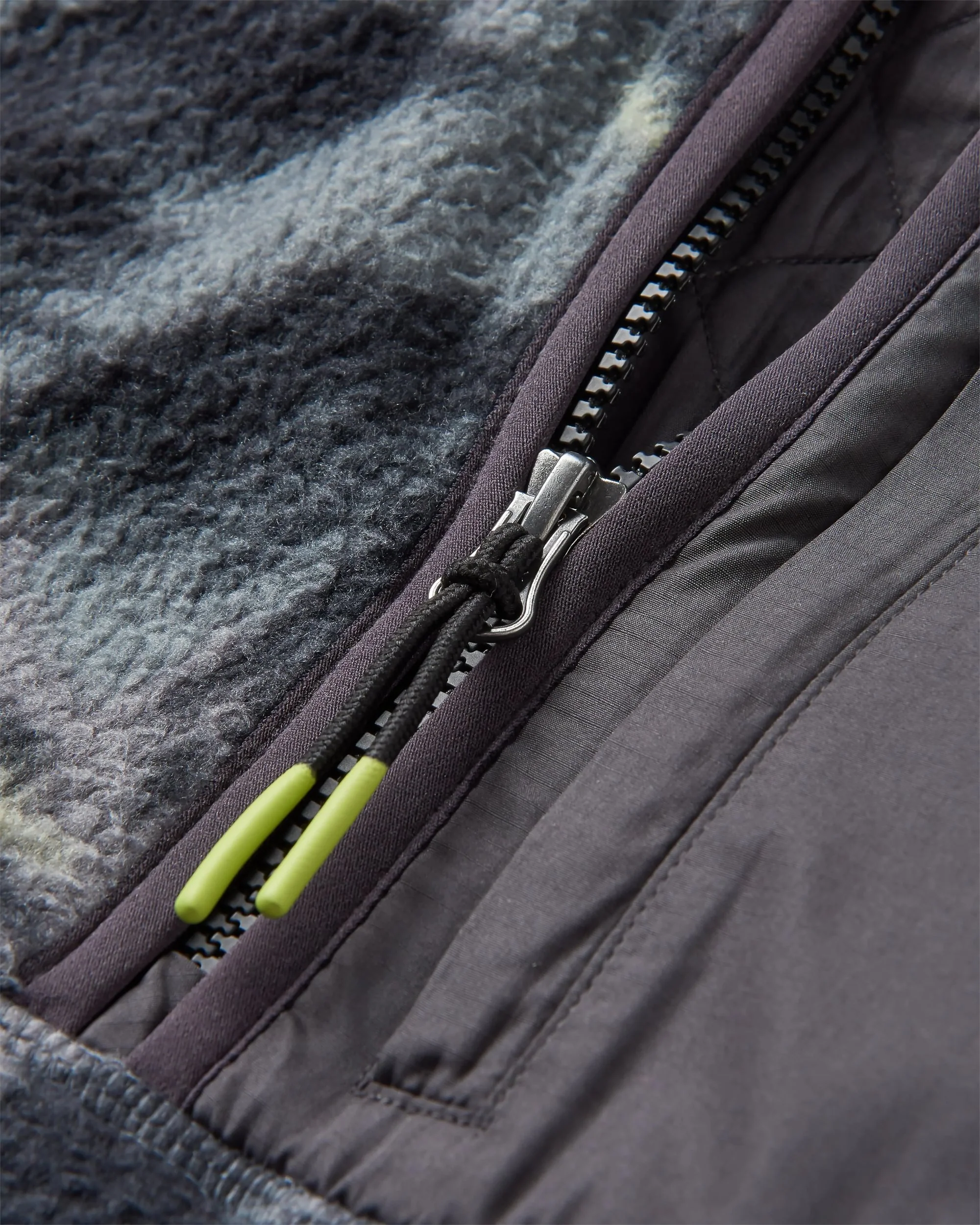 Offgrid 1/2 Zip Sherpa Fleece - Abstract Mountain Charcoal - Image 6