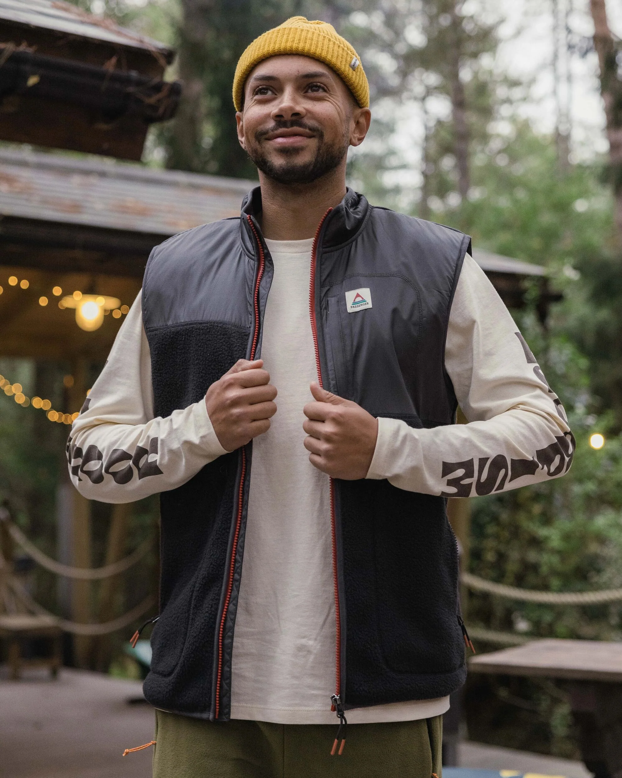 Offgrid Sherpa Fleece Vest - Black