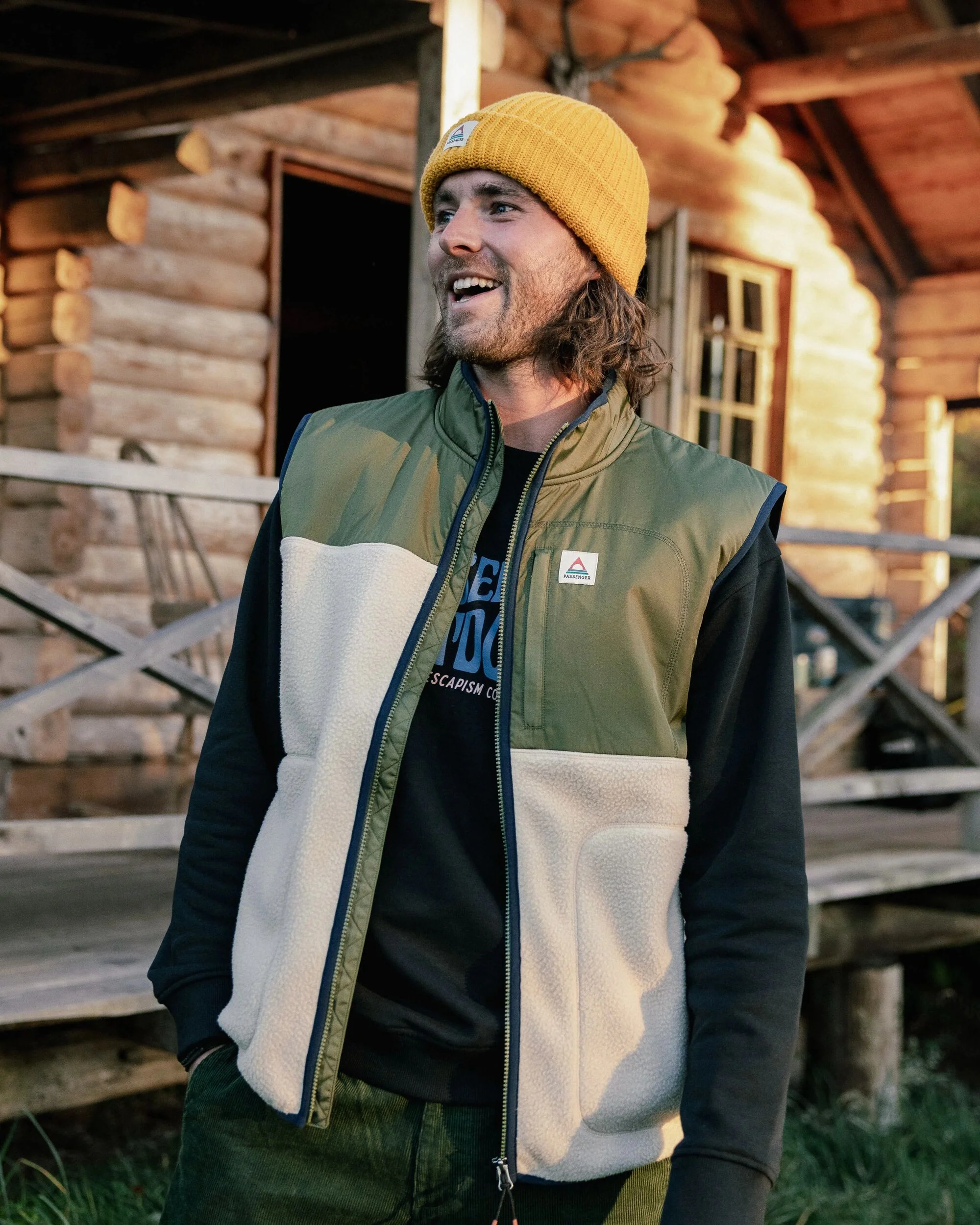 Offgrid Sherpa Fleece Vest - Oatmeal/Khaki