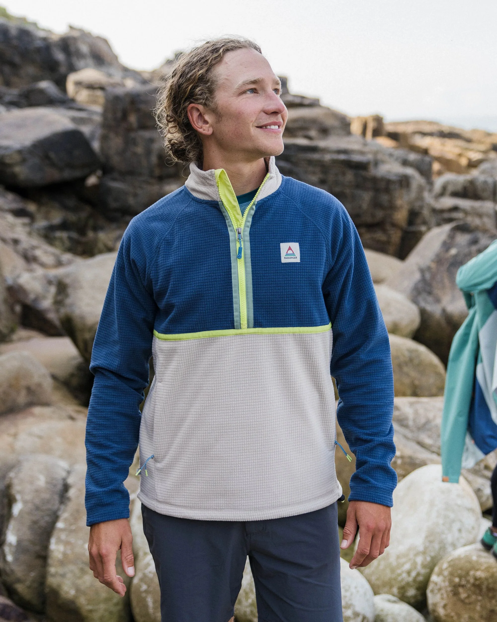 Overlook Grid Polar Fleece - Dark Denim/Pebble Grey - Image 13