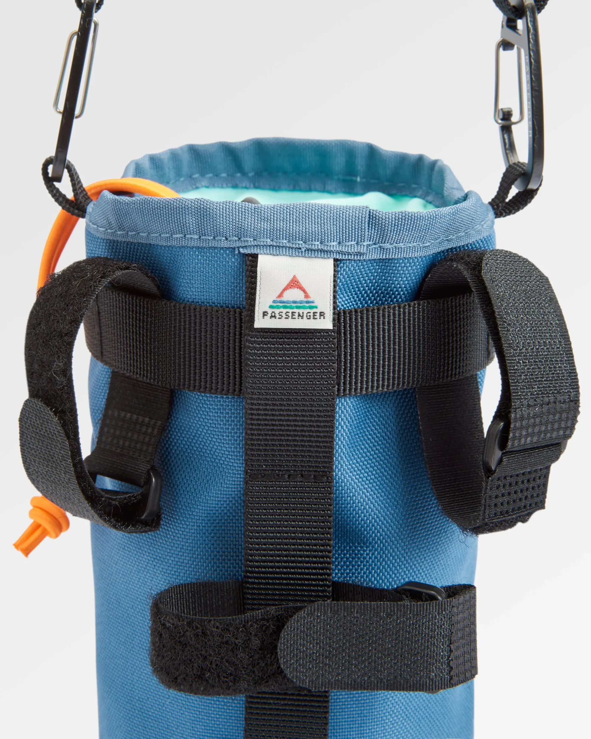 Refresh Hybrid Bottle Bag - Rich Navy/Surf Spray/Moonlight Blue - Image 3