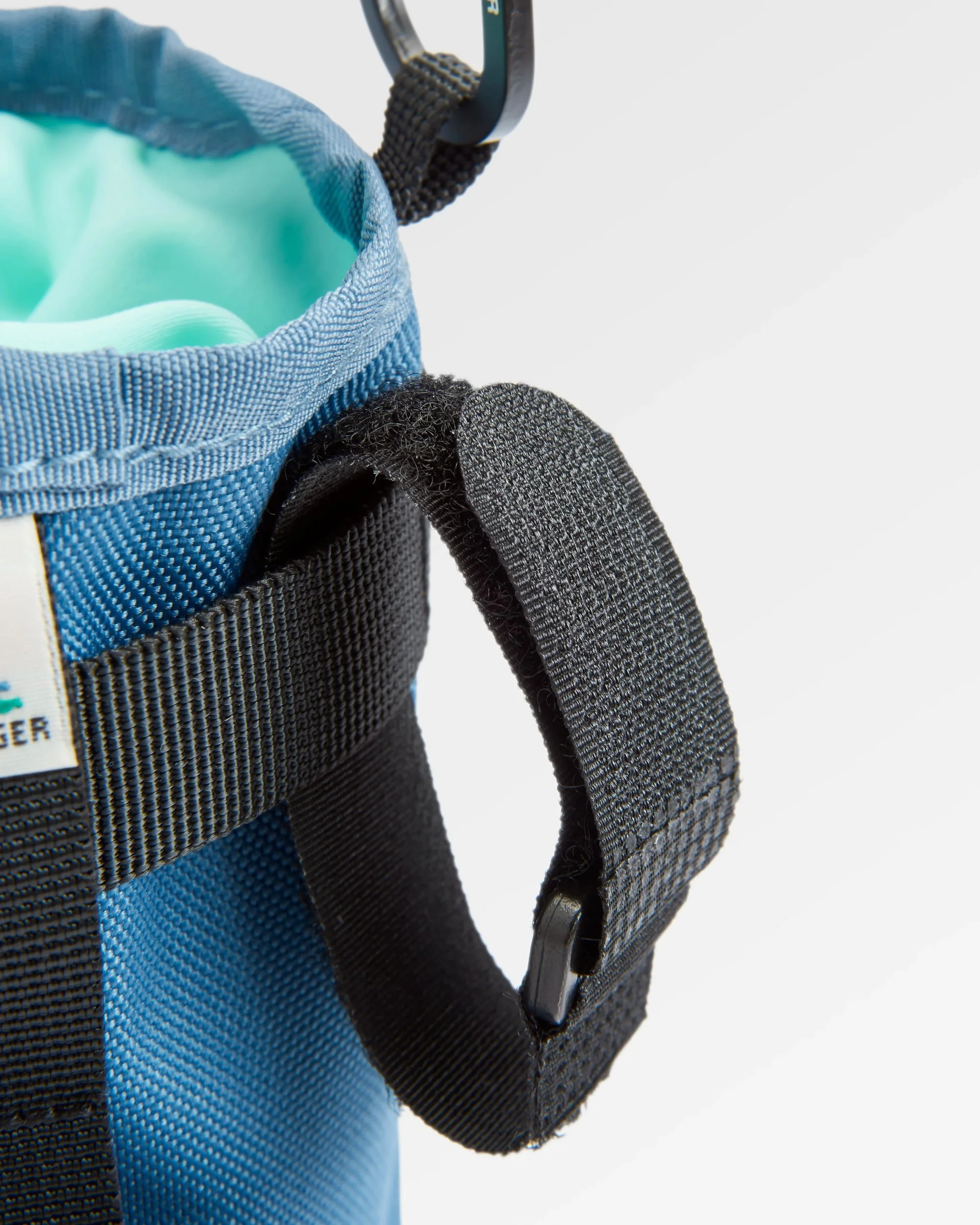 Refresh Hybrid Bottle Bag - Rich Navy/Surf Spray/Moonlight Blue - Image 4