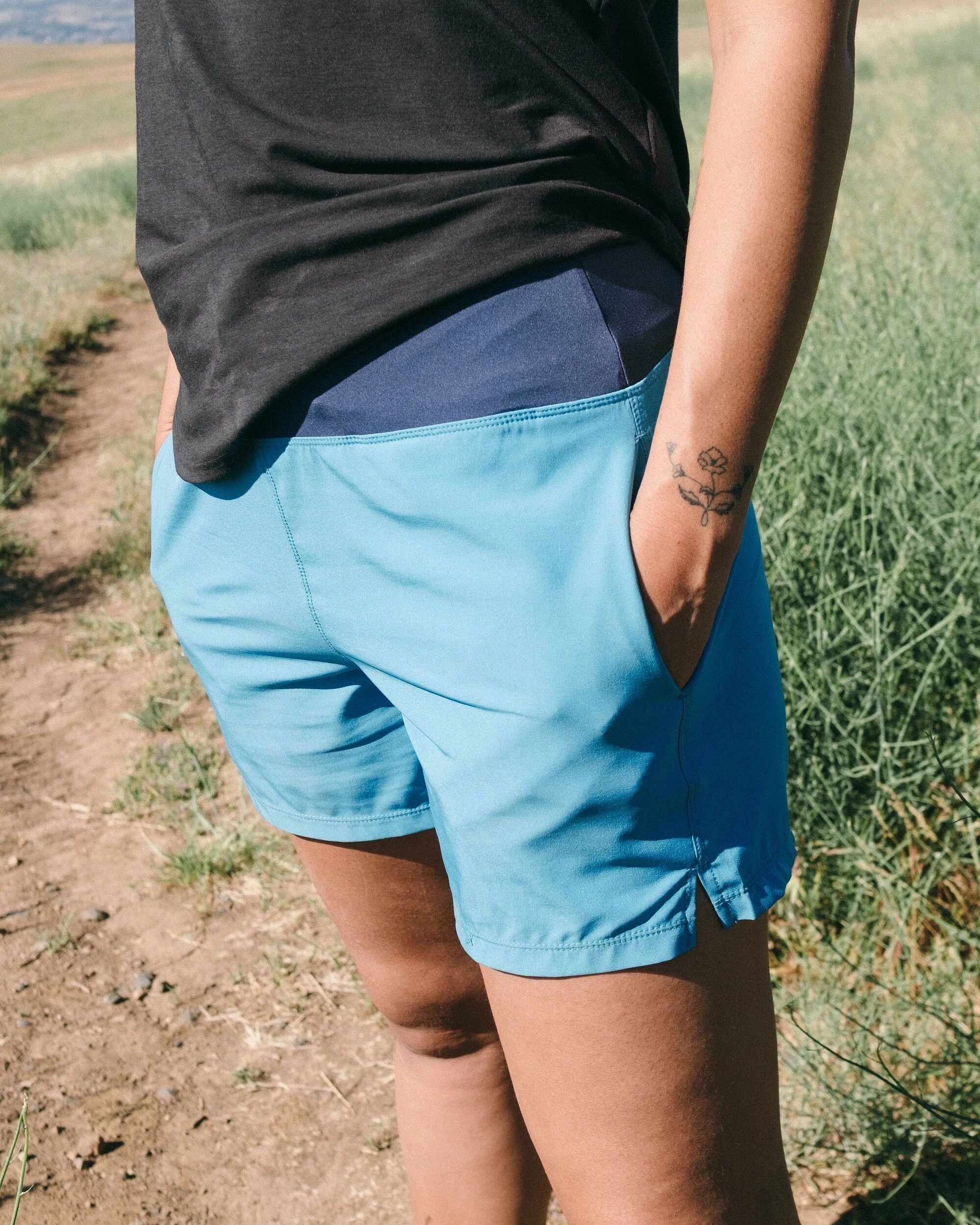 Roundtrip Trail Short 5" - Bluejay