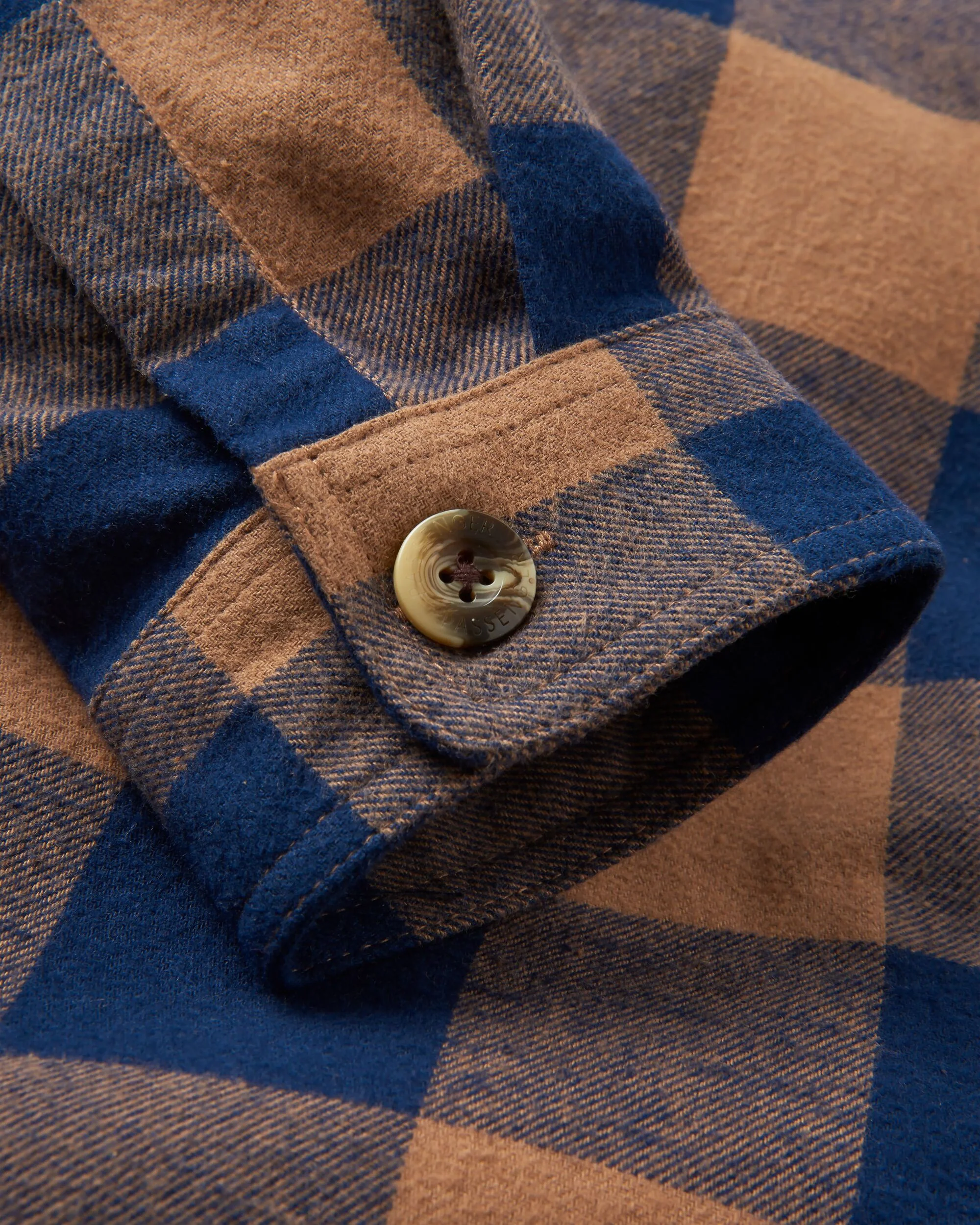 Rustic Organic Cotton Shirt - Toffee/Rich Navy Buffalo - Image 10