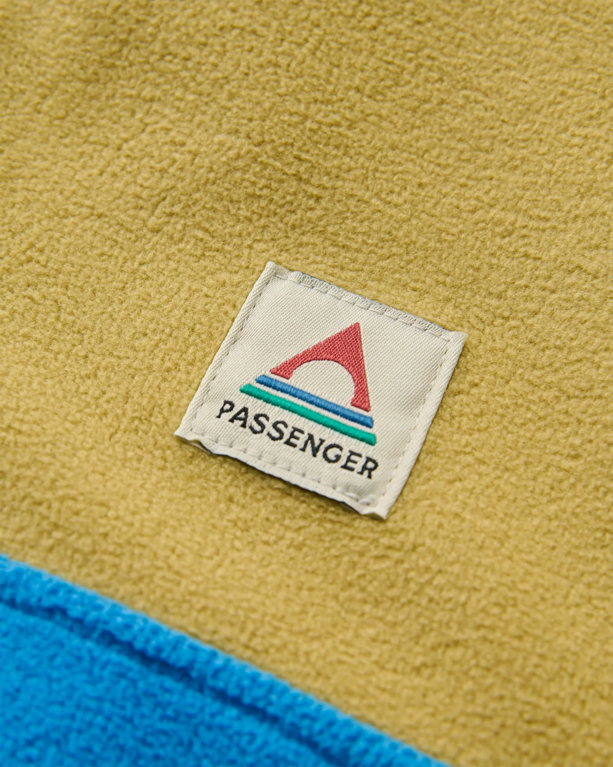 Set Off Reversible Polartec® Fleece Vest - Warm Beige/Marine Blue - Image 3