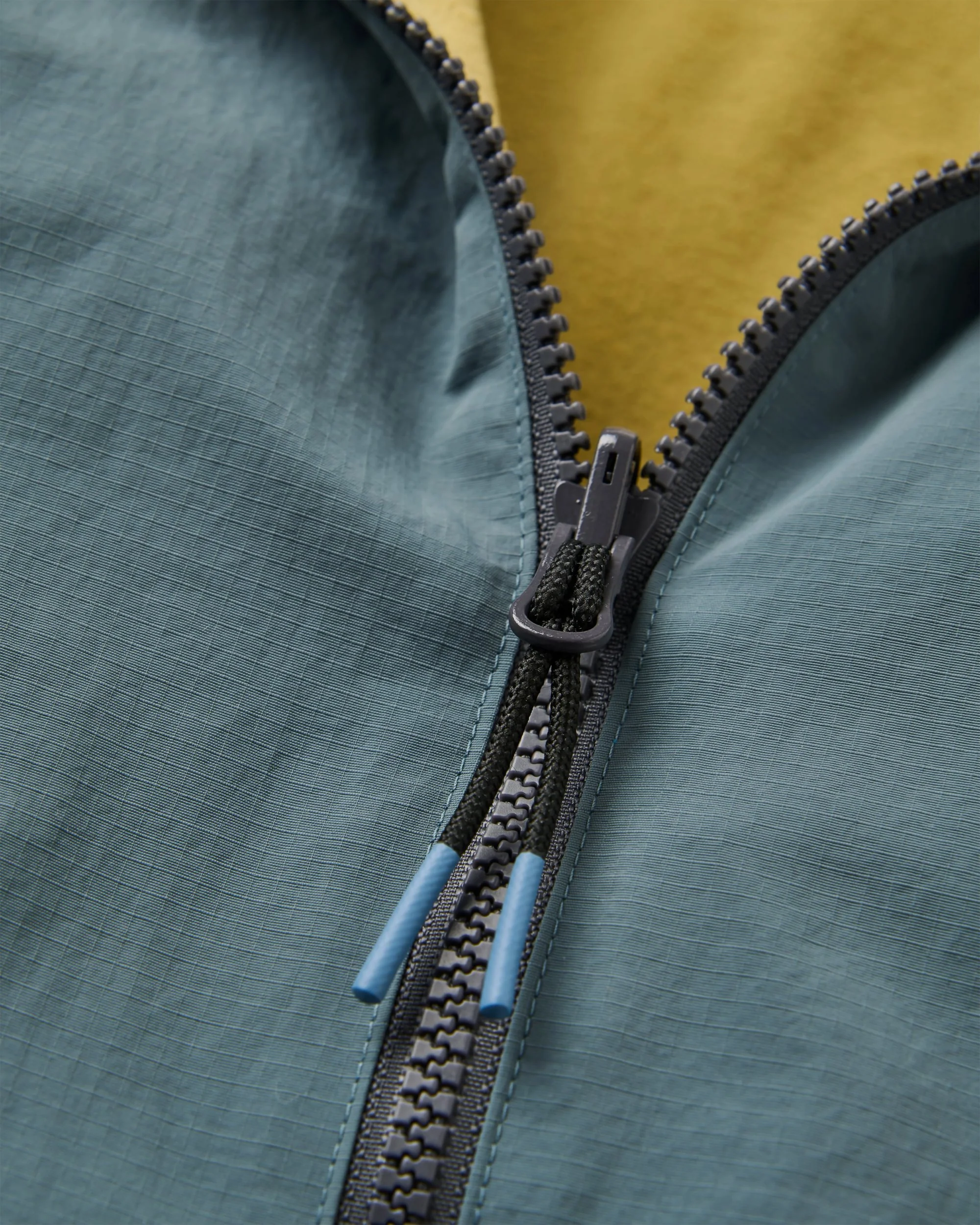 Set Off Reversible Polartec® Fleece Vest - Warm Beige/Marine Blue - Image 7