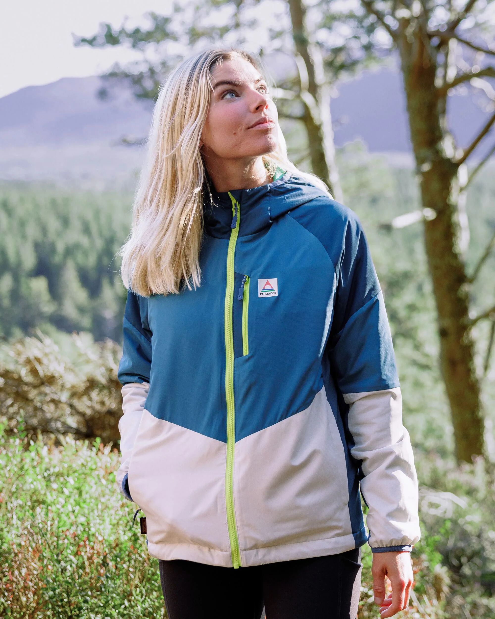 Shasta Lightweight Thermore® Insulated Jacket - Tidal Blue/Blue Steel/Birch
