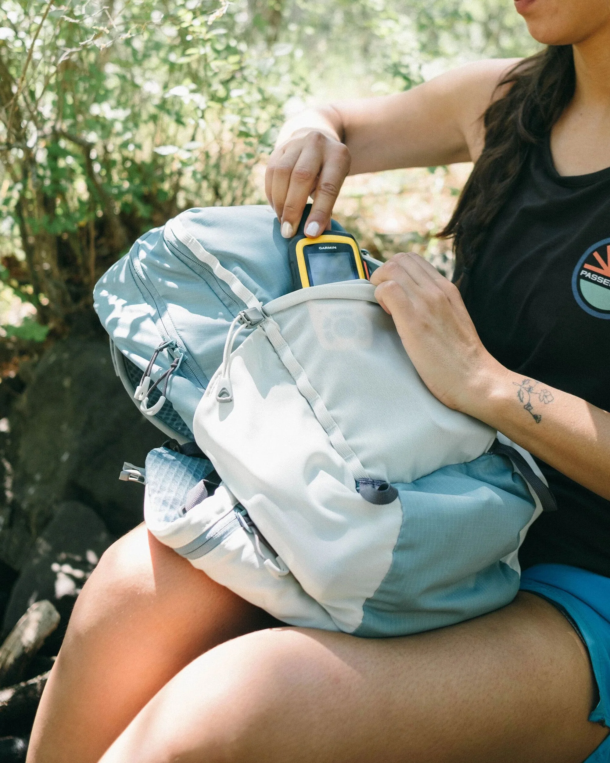 Trail 15L Hydration Pack - Arctic - Image 2