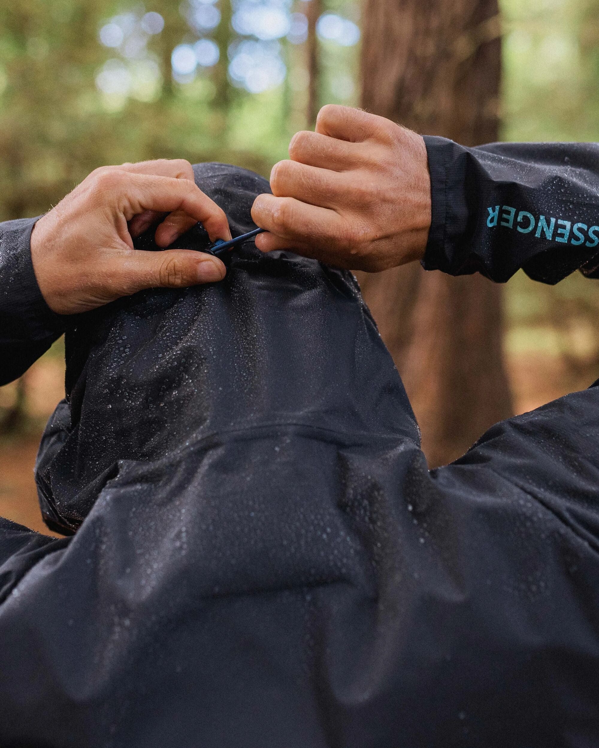 Trailscape Light Men's Waterproof Jacket - Black - Image 5