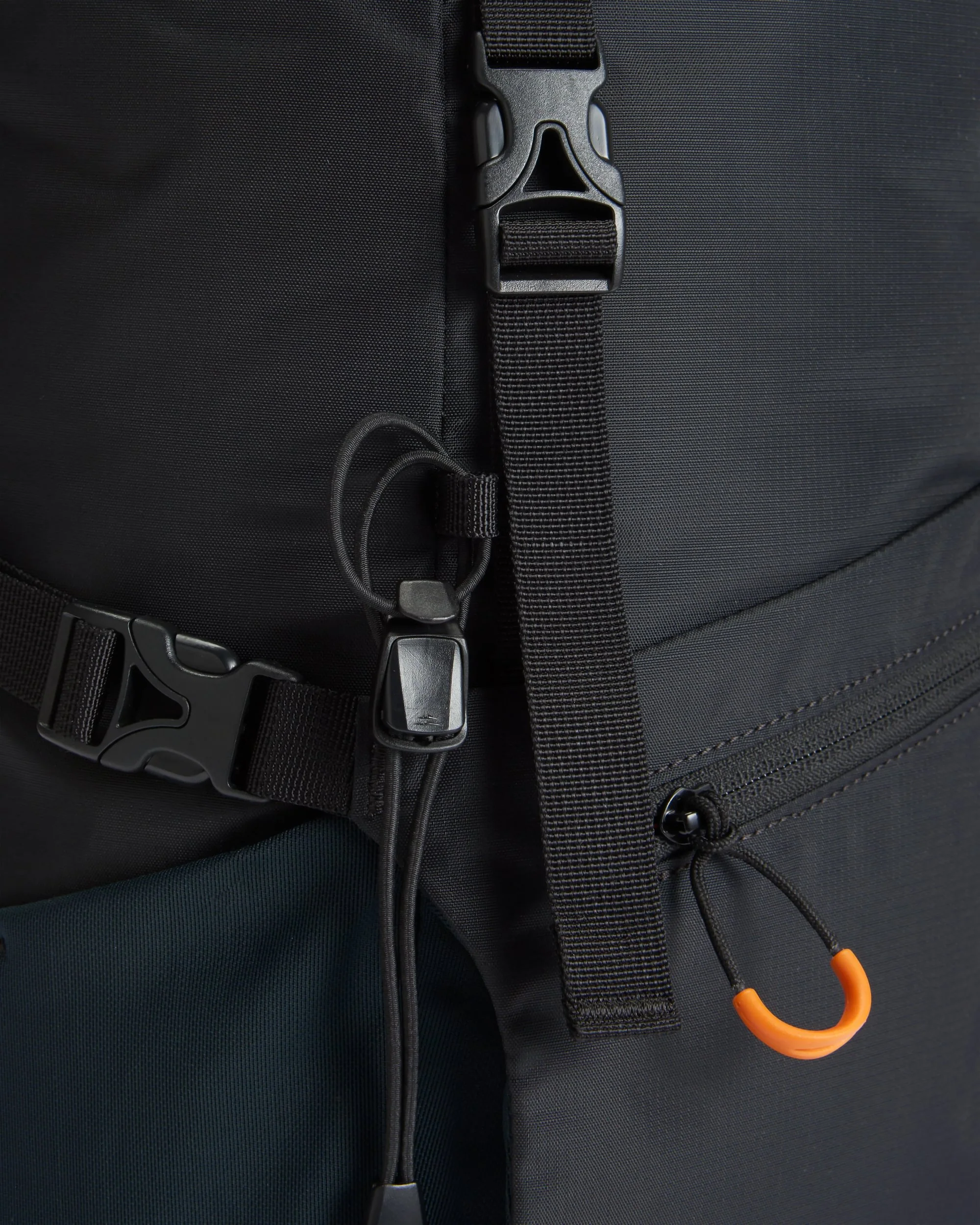 Trailscape 24L Backpack - Black - Image 6