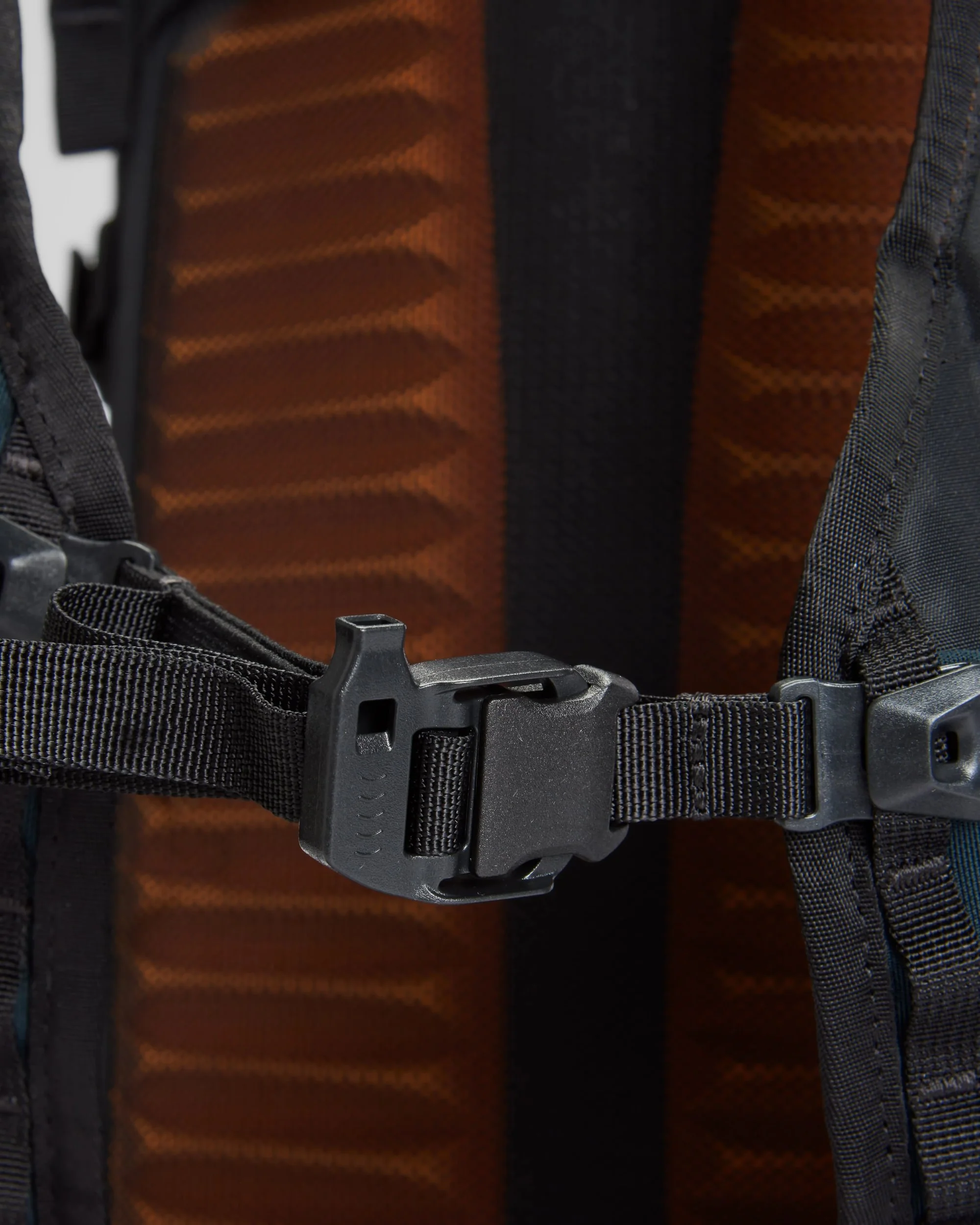 Trailscape 24L Backpack - Black - Image 8