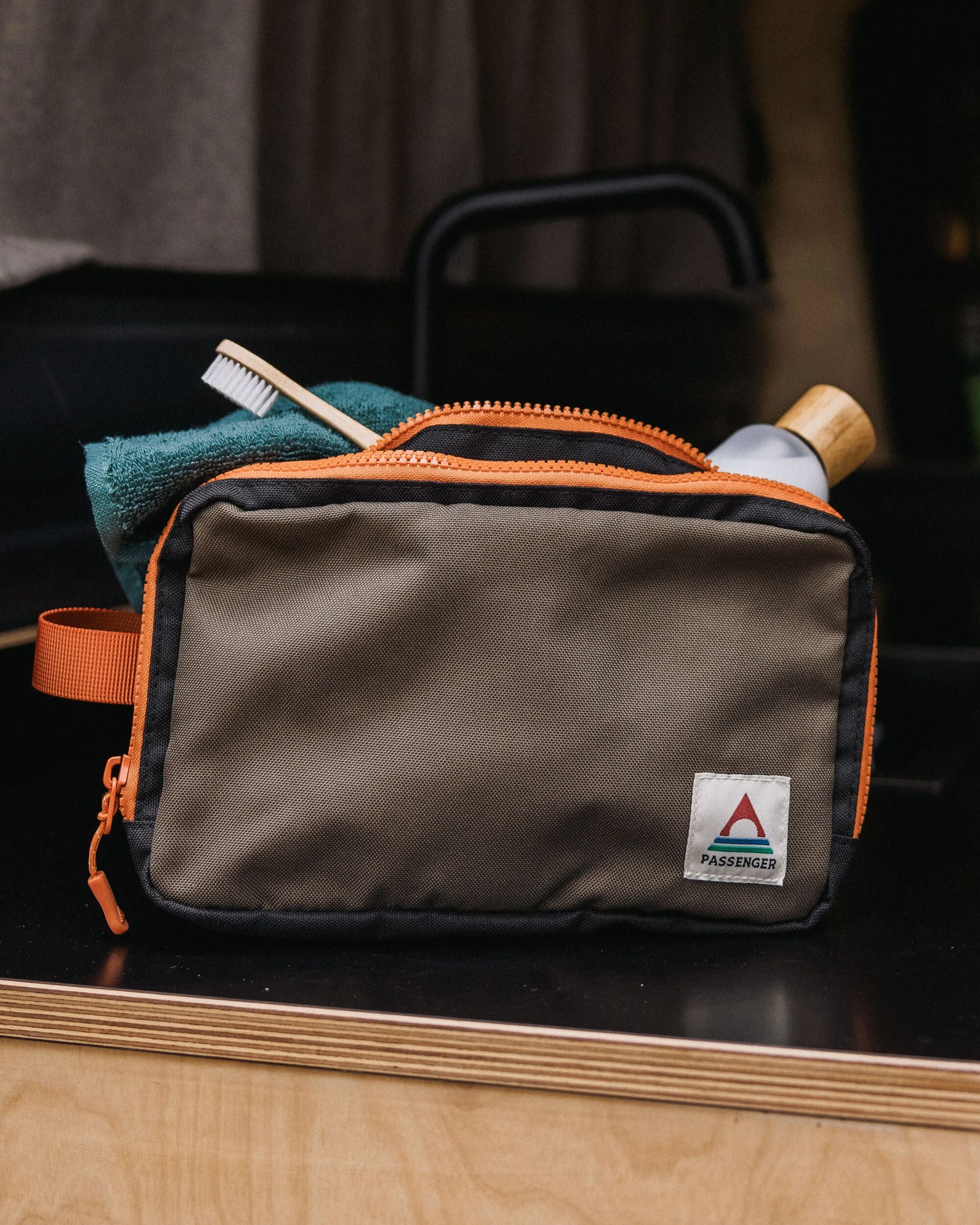 Travel Wash Kit - True Black/ Khaki