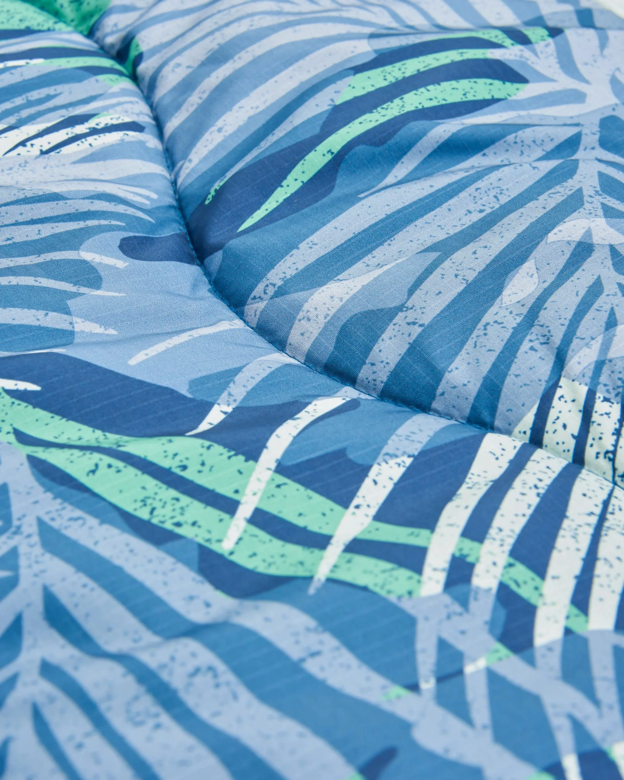 Van Ripstop Blanket - Palm Camo Moonlight - Image 3