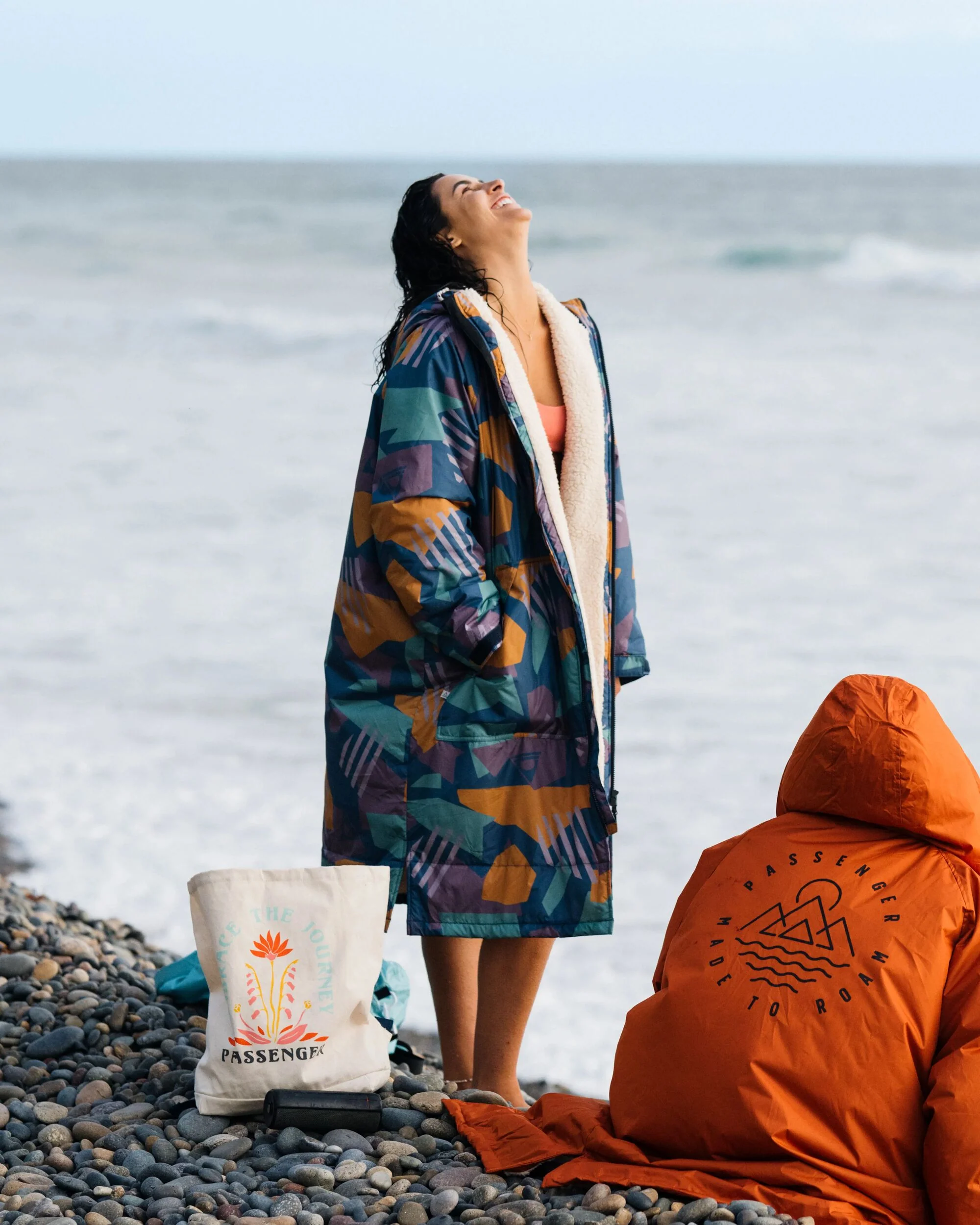 Waves Sherpa Lined Changing Robe - Deep Blue Camo Pattern
