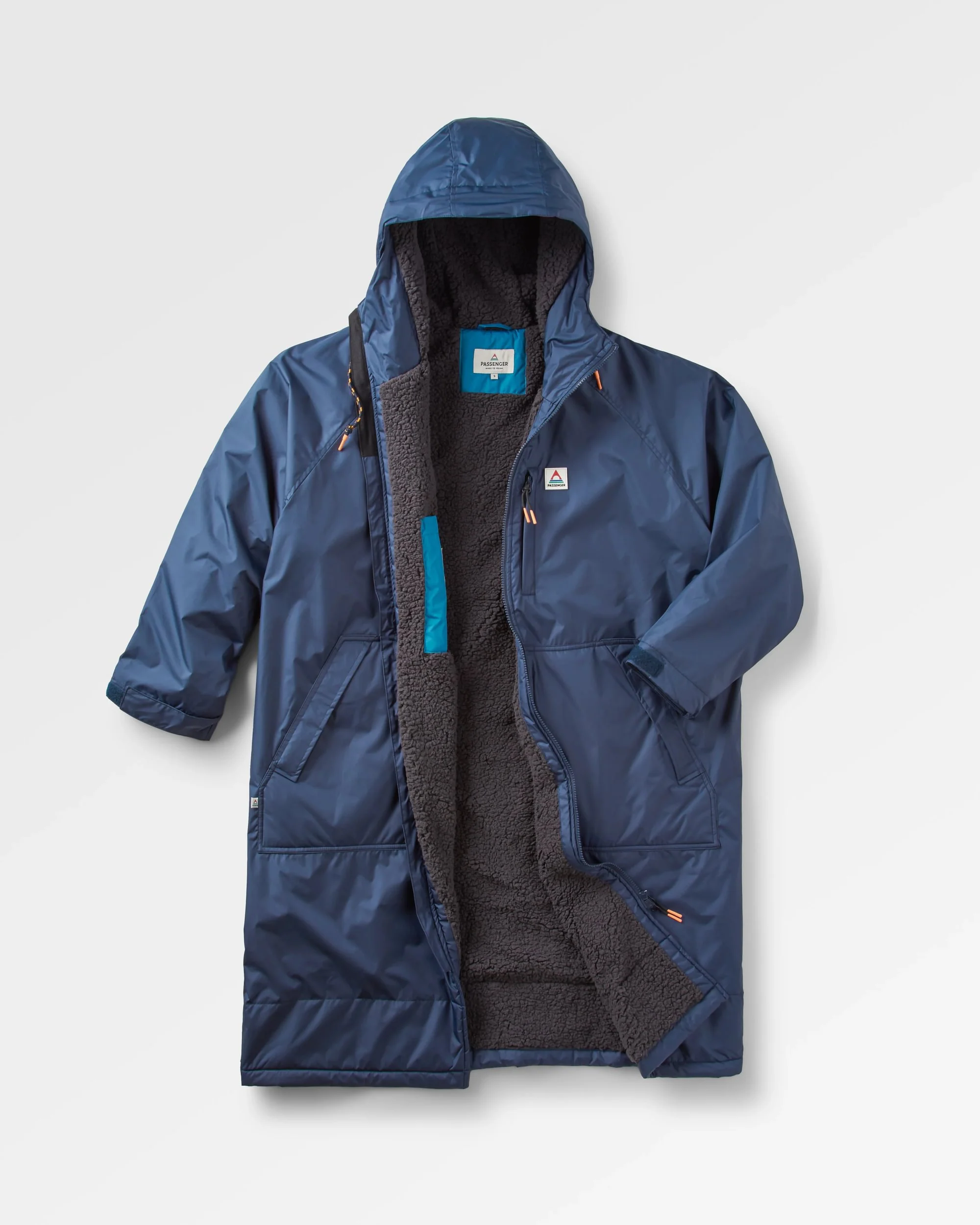 Waves Sherpa Lined Changing Robe - Rich Navy - Image 2