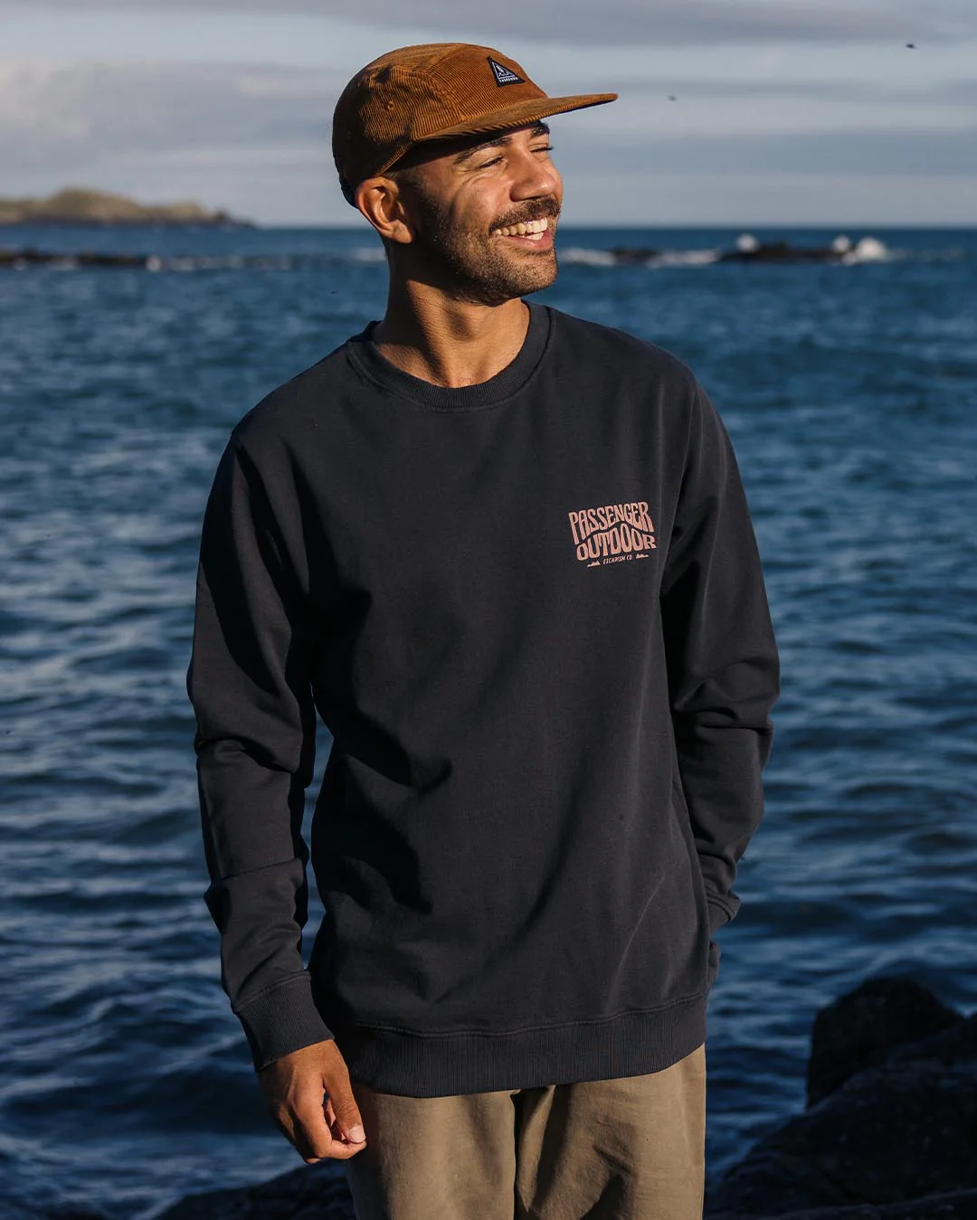 Yuca Sweatshirt - Black - Image 2